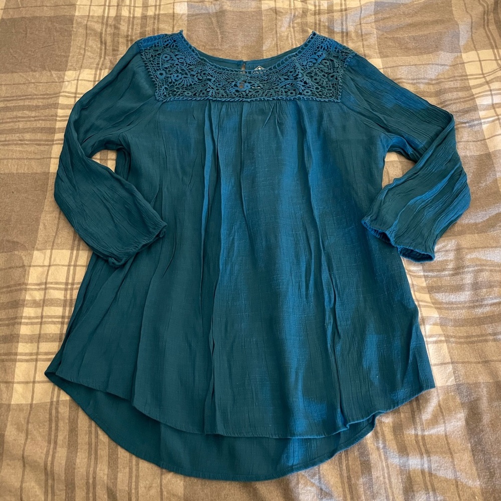 Lace 3/4 Sleeve Top
